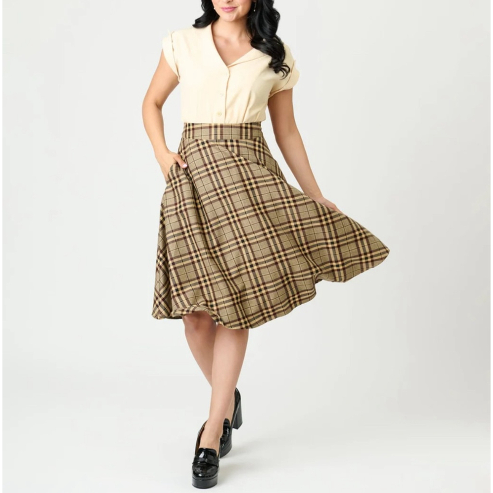 East 5th A-Line Plaid Skirt Brown Beige Size 8 Pockets Classic Style
